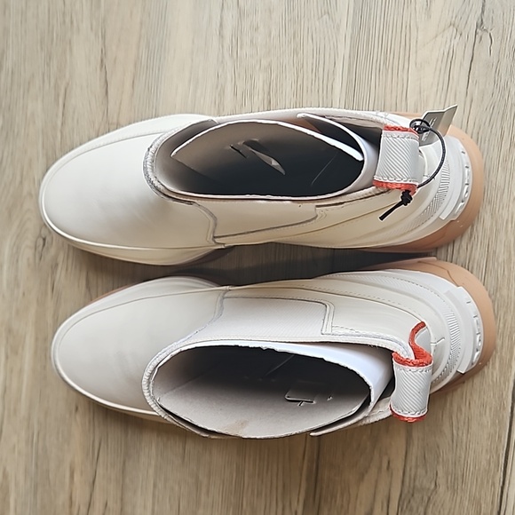 Sorel Cream Leather Brex Chelsea Boots 11 NWT - Picture 7 of 10